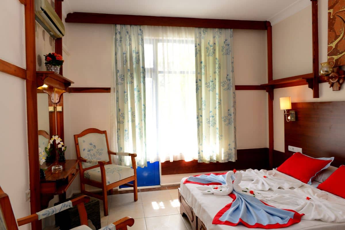 rooms-standard-room