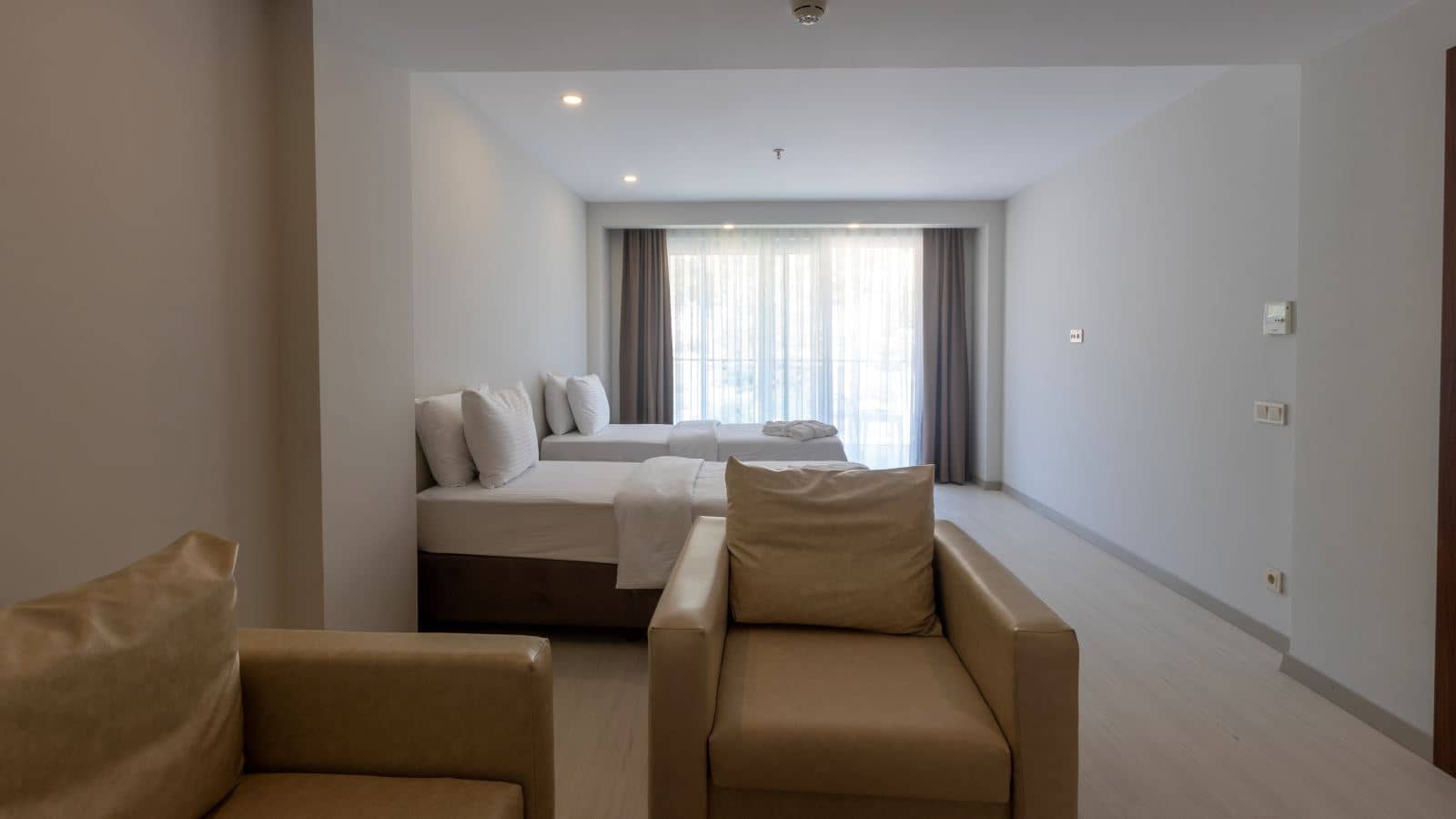 rooms-junior-suit-zemin-kat-oda
