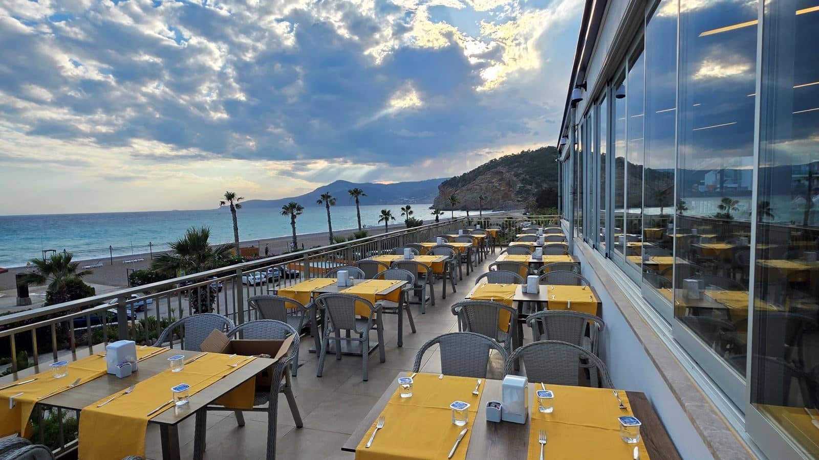 restaurants-ana-restaurant