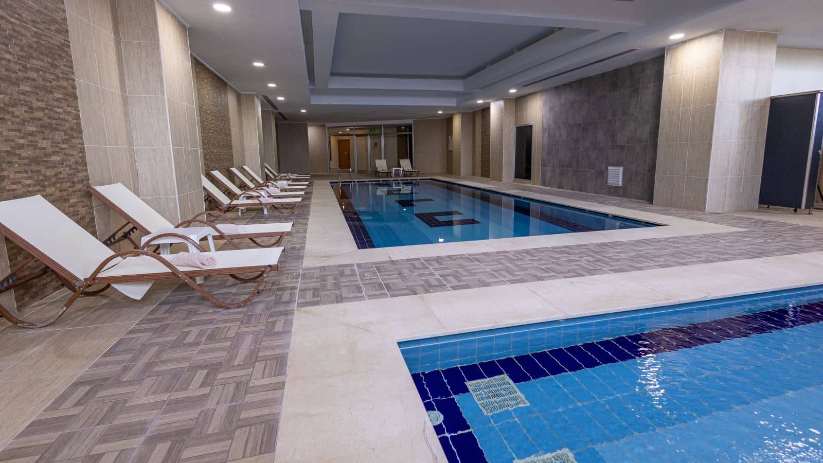 pools-indoor-pool