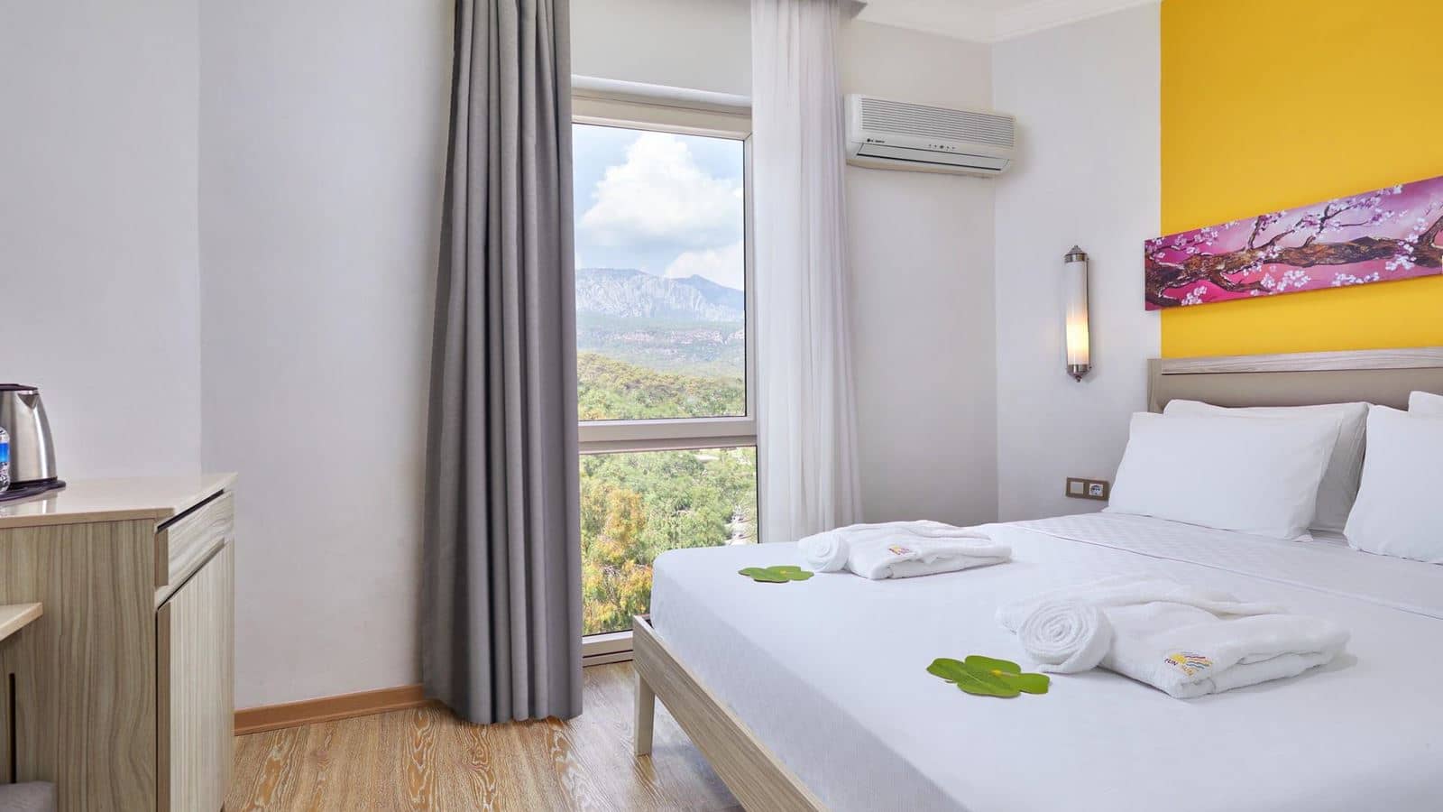 rooms-standard-room