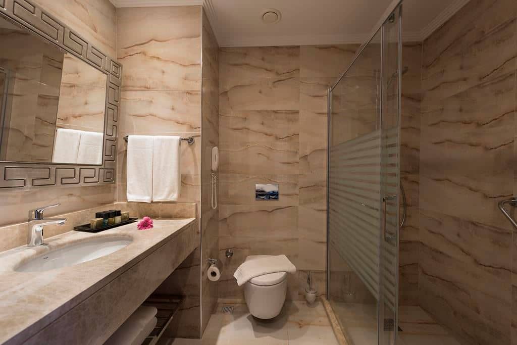 rooms-family-room