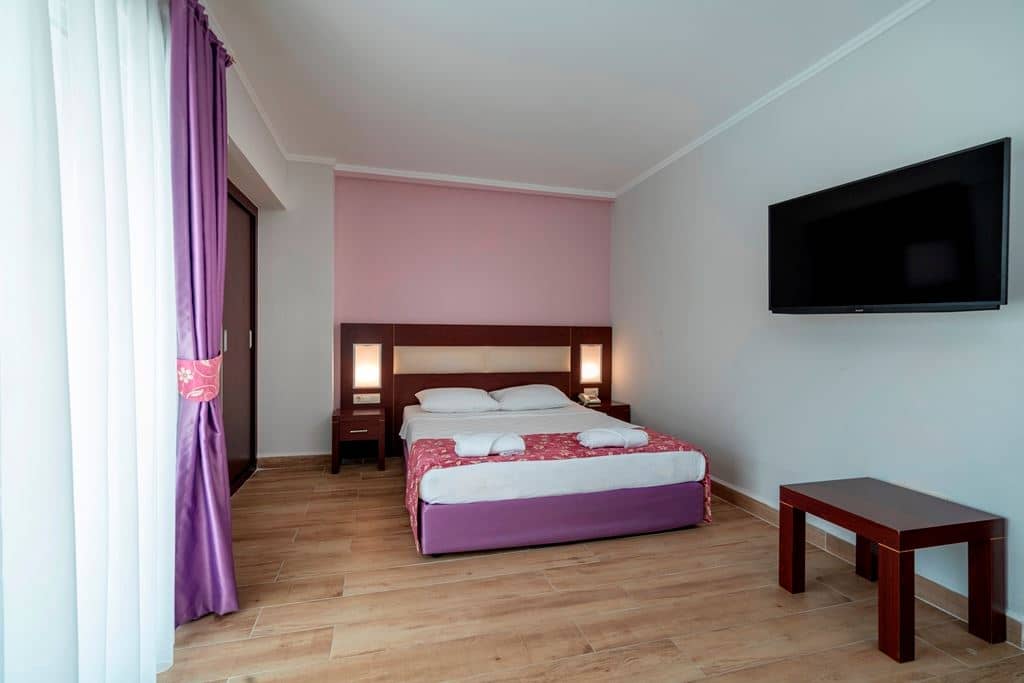 rooms-standard-room
