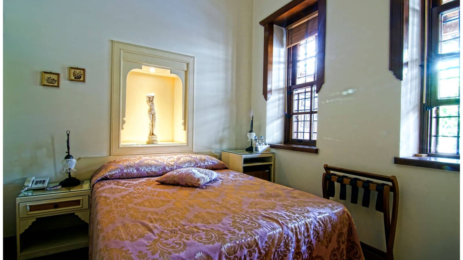 rooms-single-standard-room