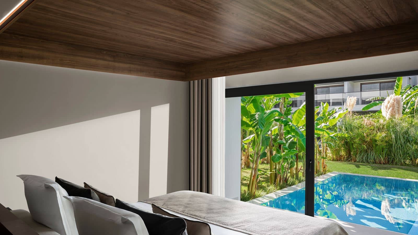 rooms-large-family-suite-swim-up