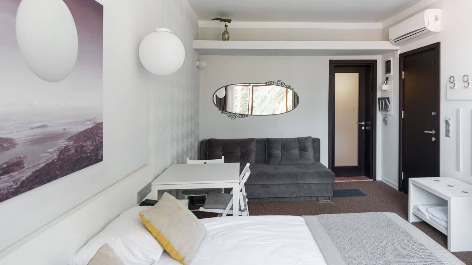 rooms-deluxe-room-with-balcony