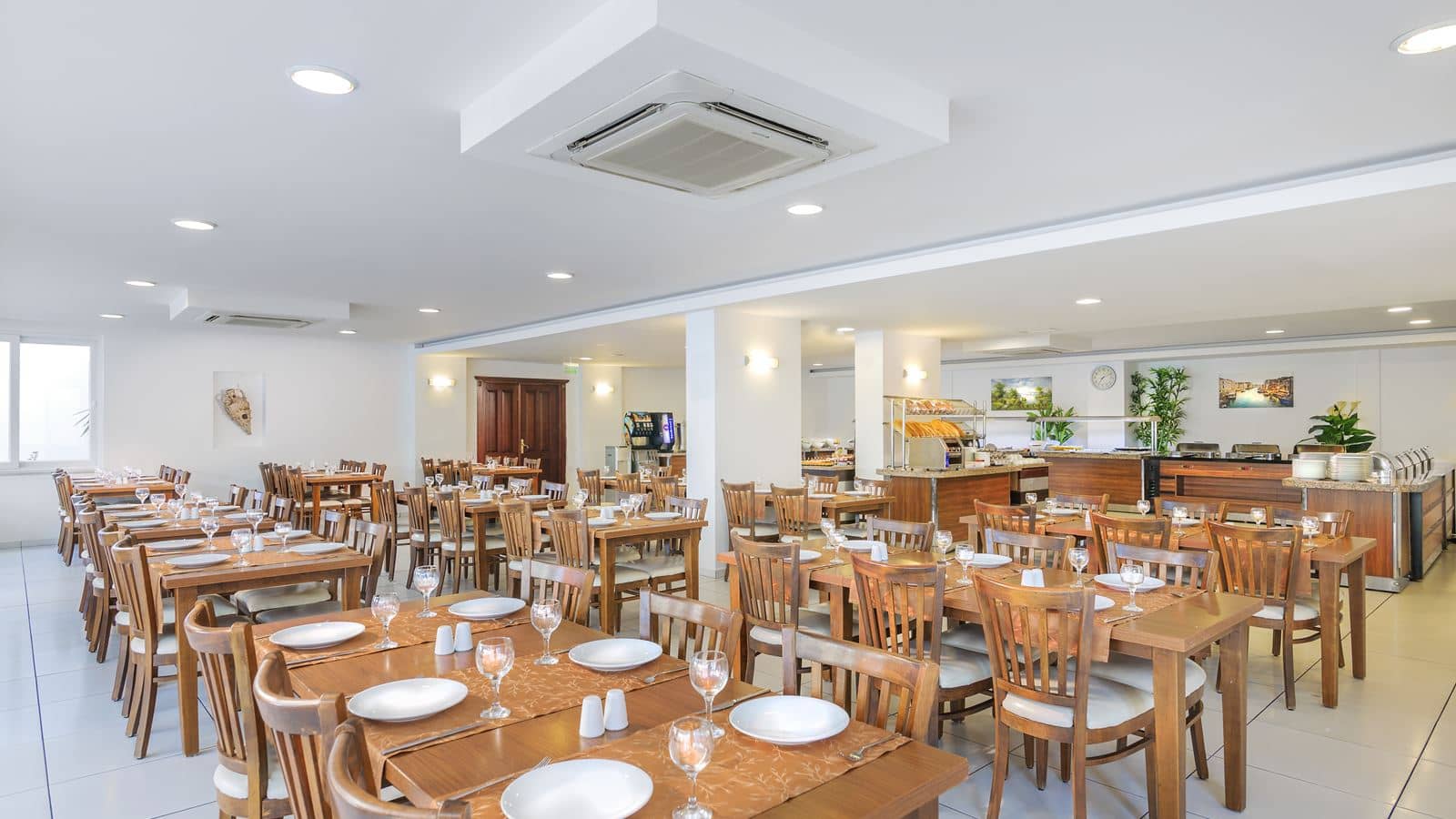 restaurants-lobby-restaurant