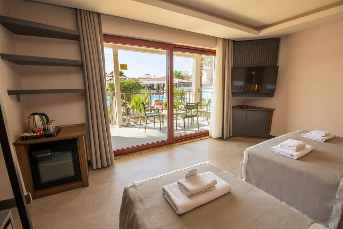 rooms-superior-room