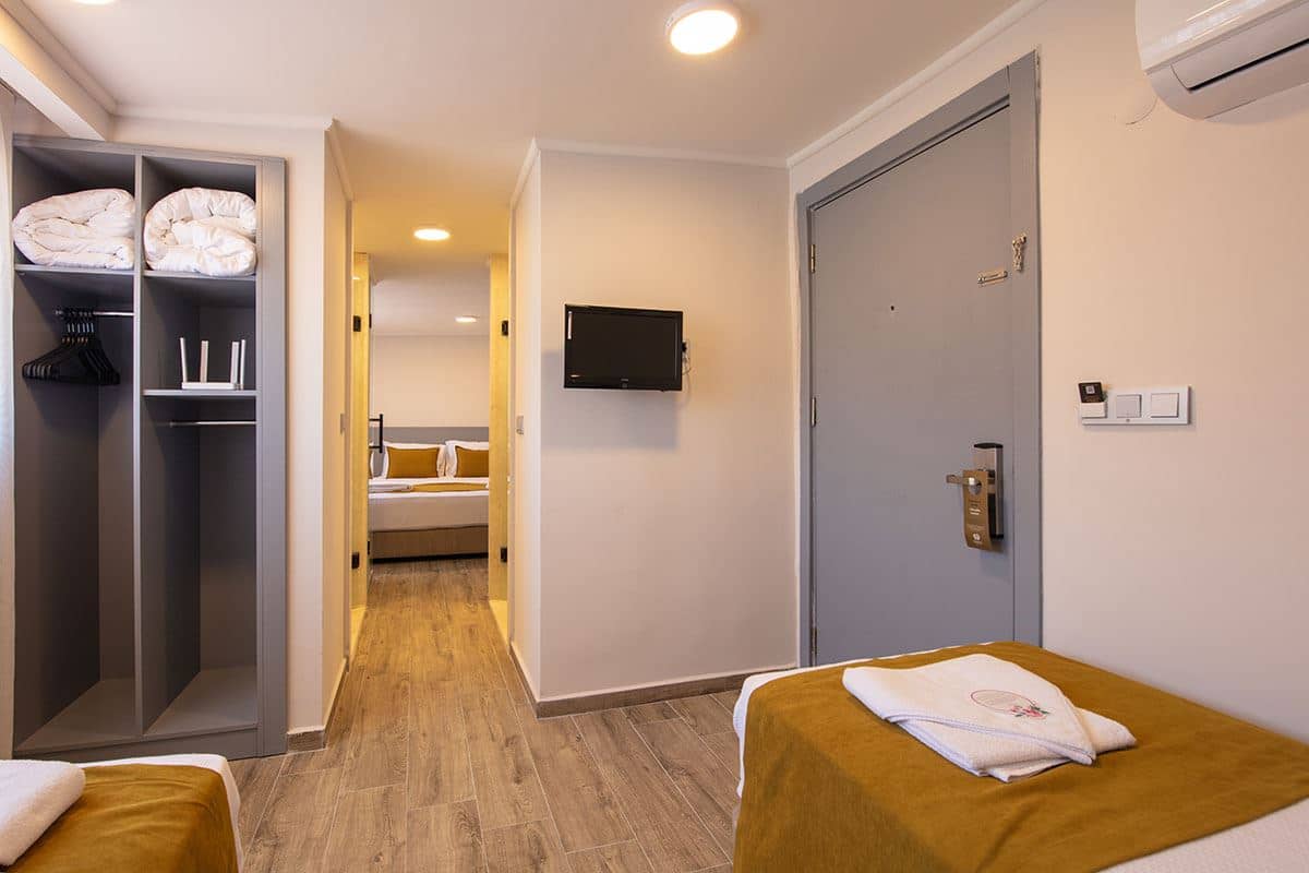 rooms-attic-family-no-balcony