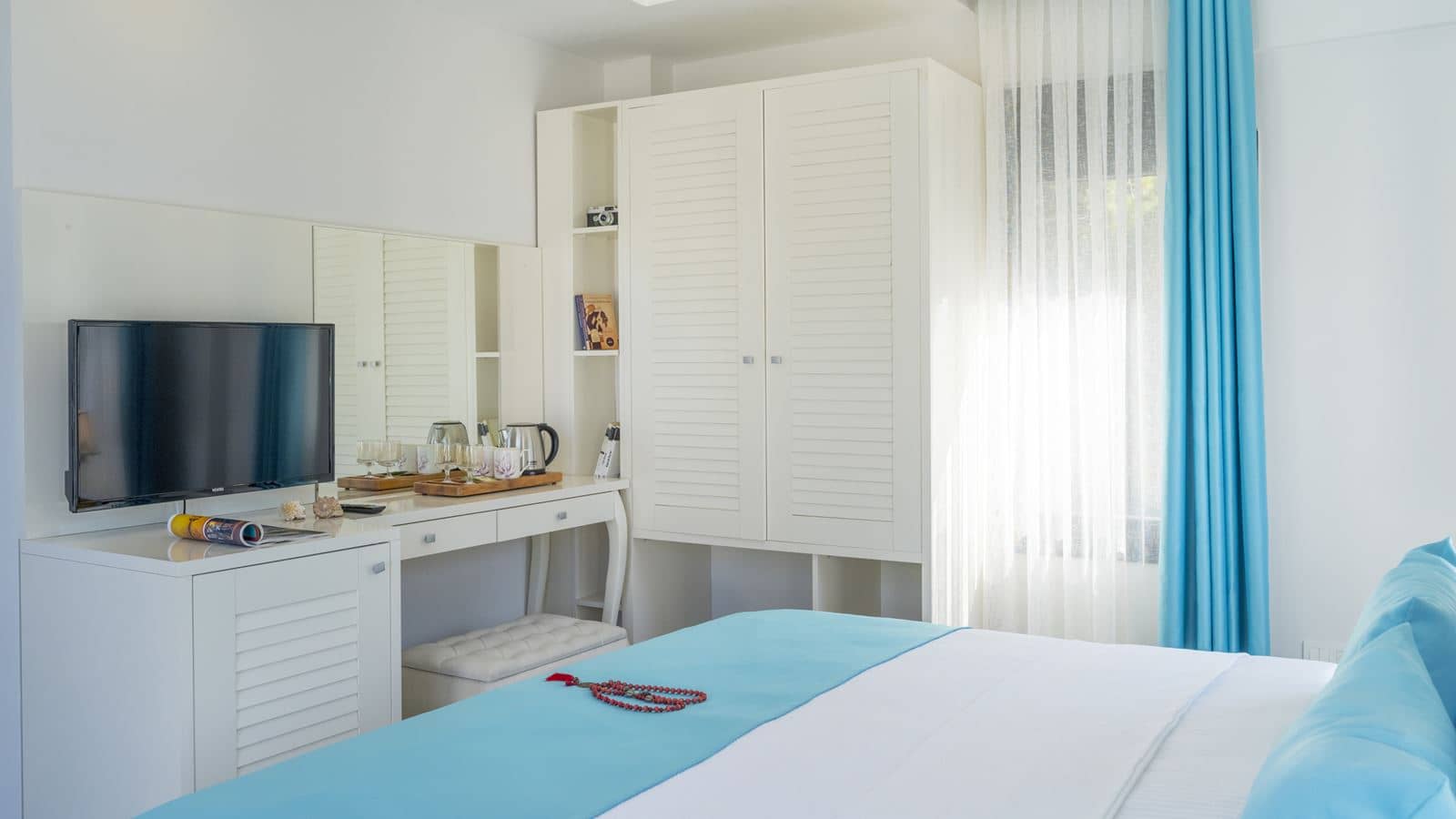 rooms-deluxe-room