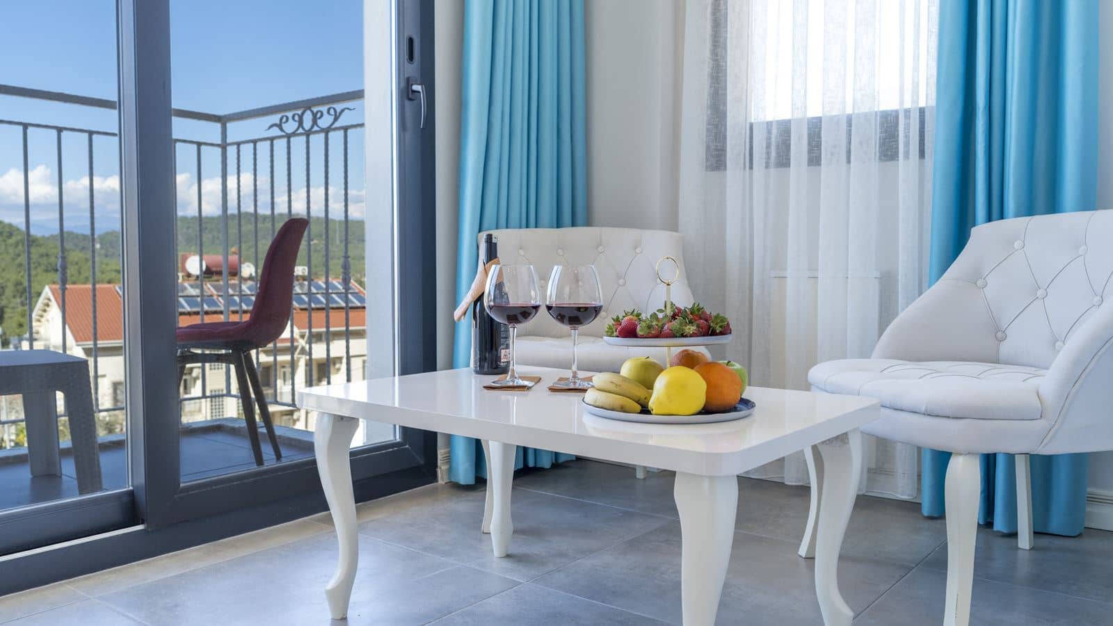 rooms-deluxe-room
