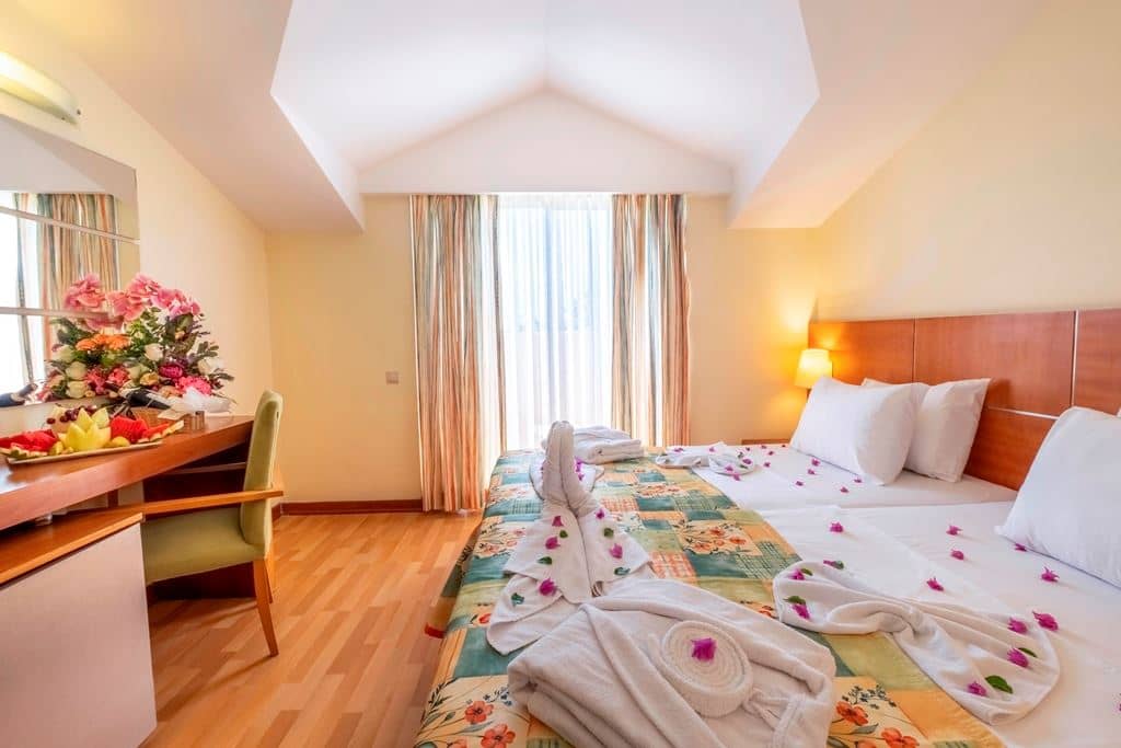 rooms-standard-room