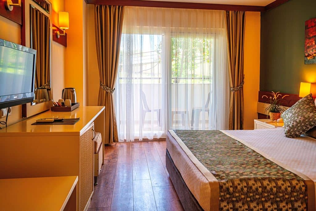 rooms-economy-room