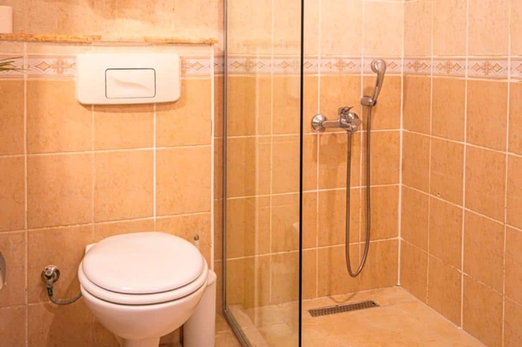 rooms-standard-room