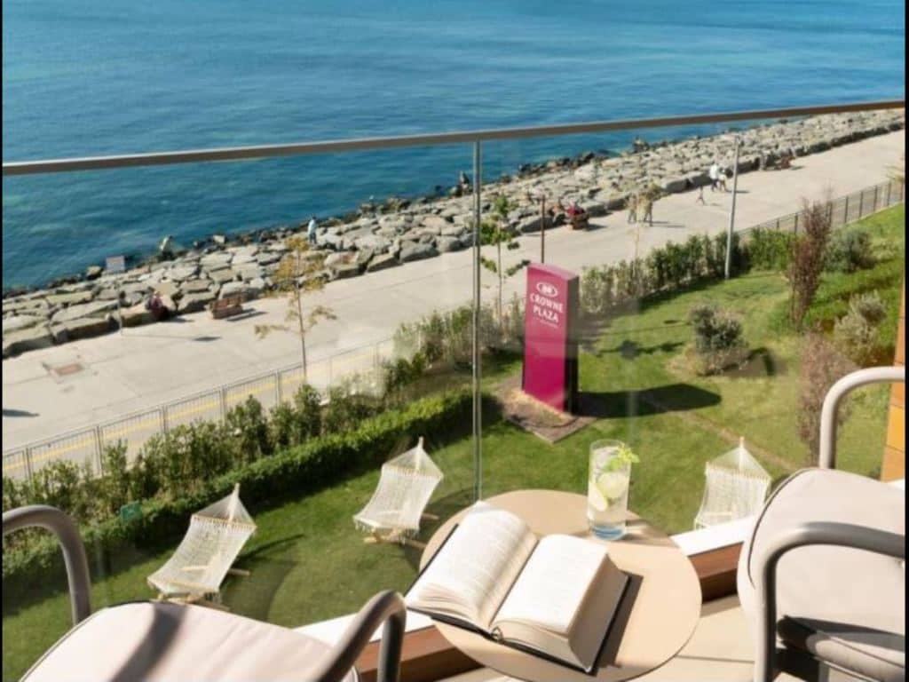 rooms-junior-suite-club-lounch