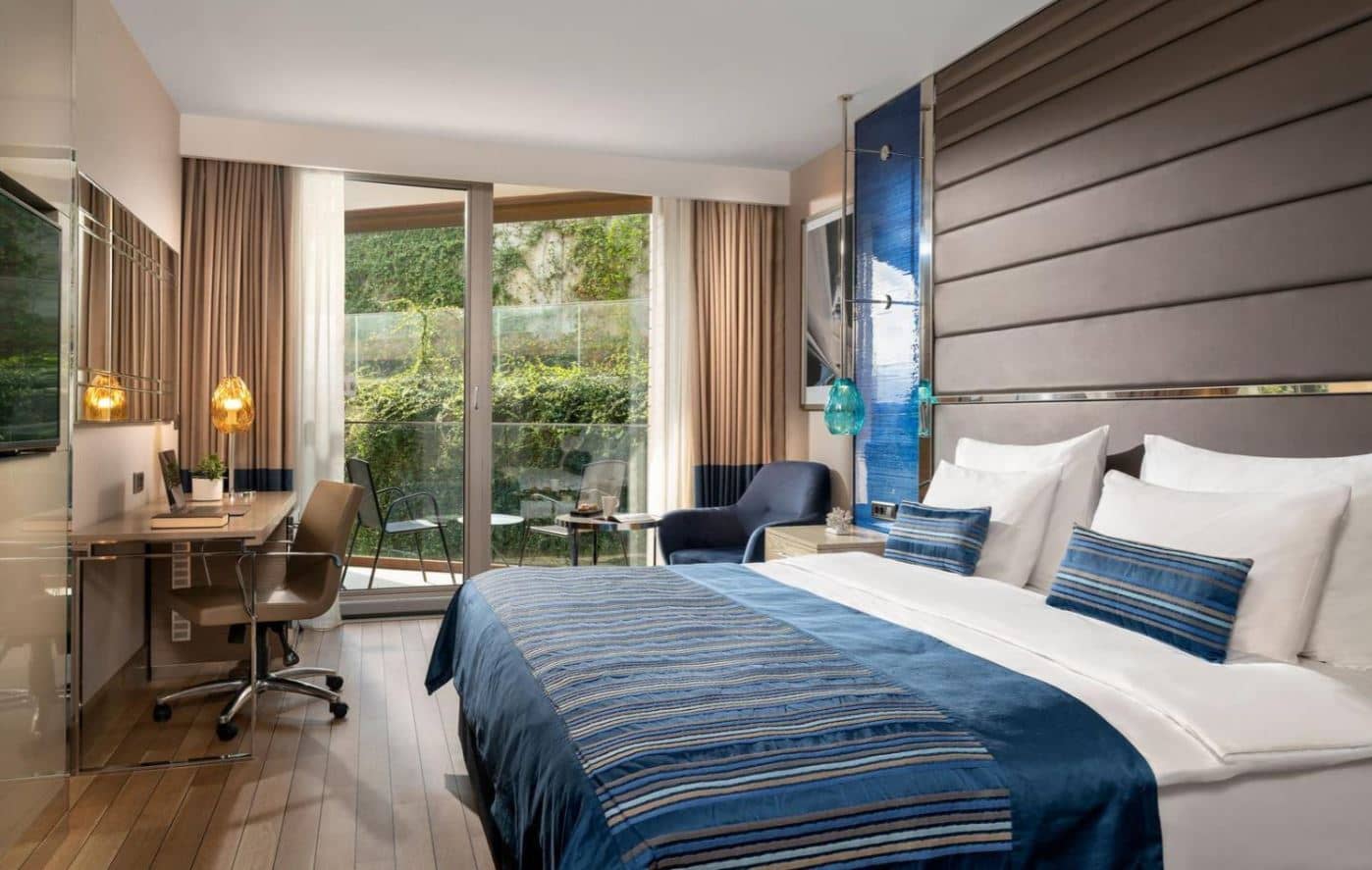 rooms-family-suite-club-lounch