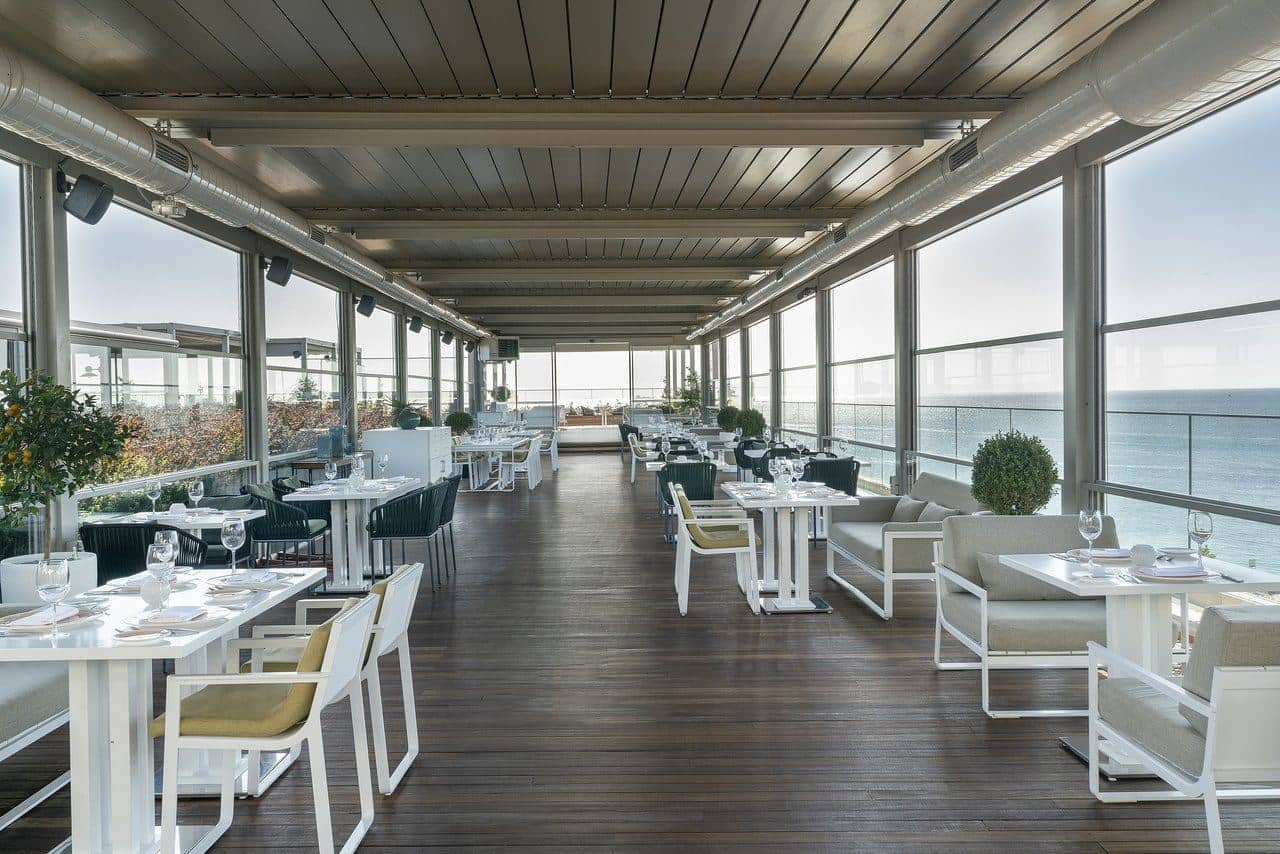 restaurants-atrox-restaurantterrace-bar-and-lounge