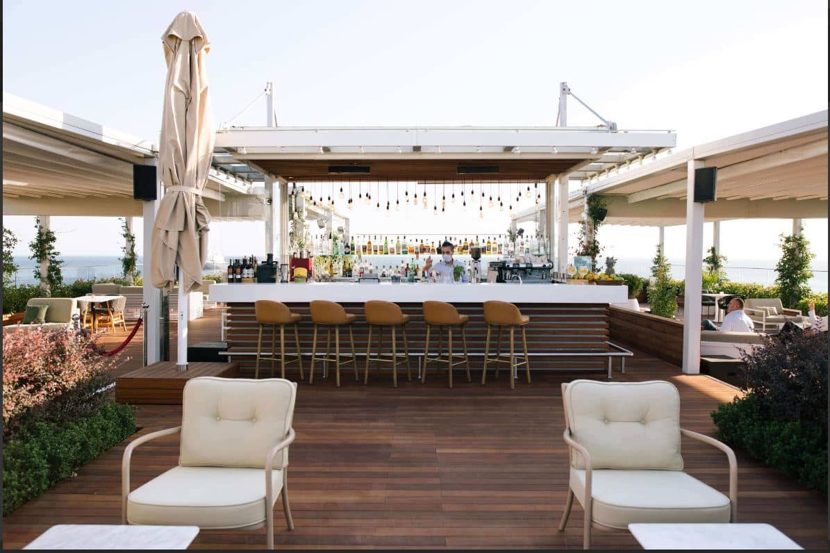 restaurants-atrox-restaurantterrace-bar-and-lounge