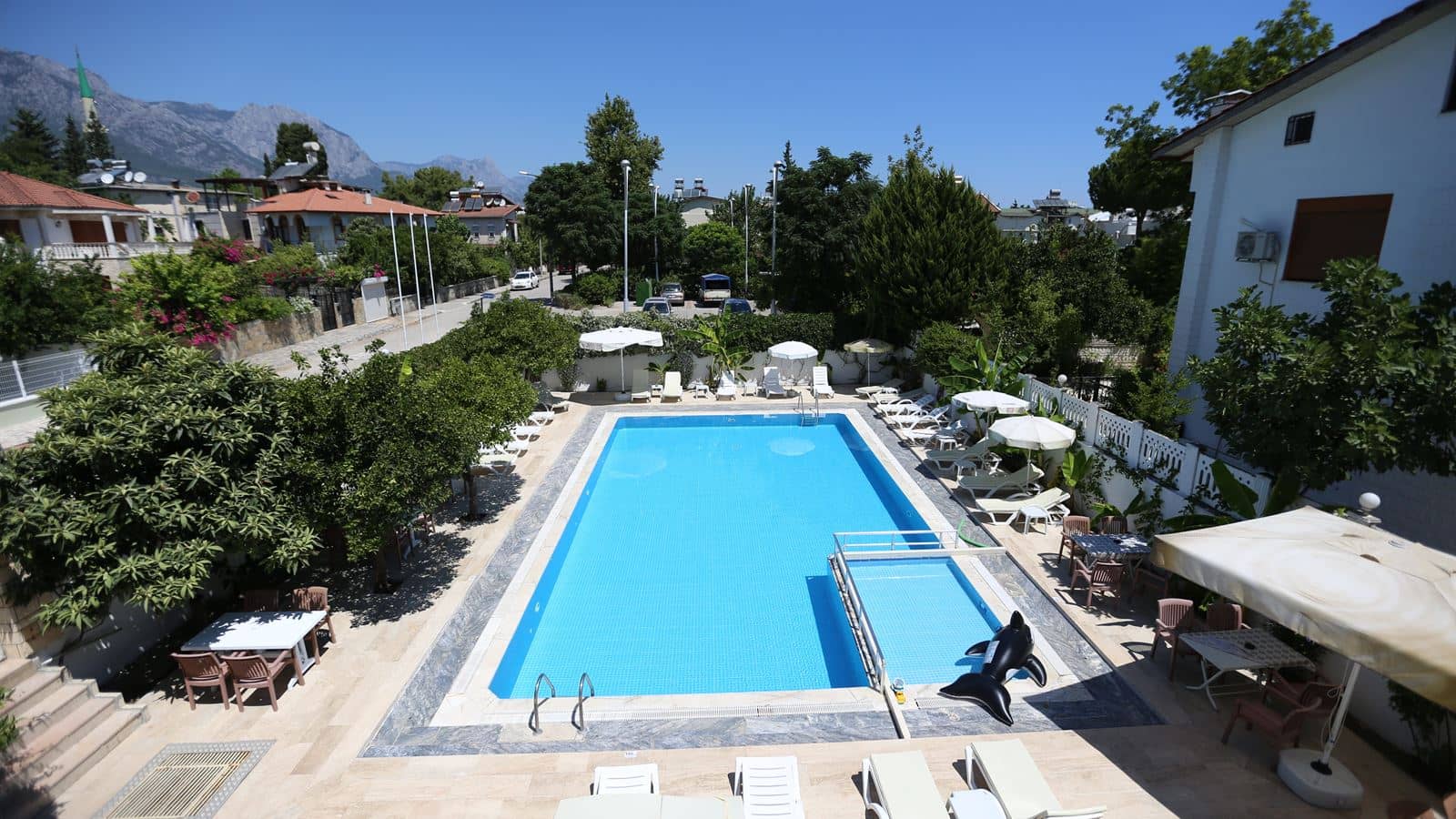 pools-outdoor-pool