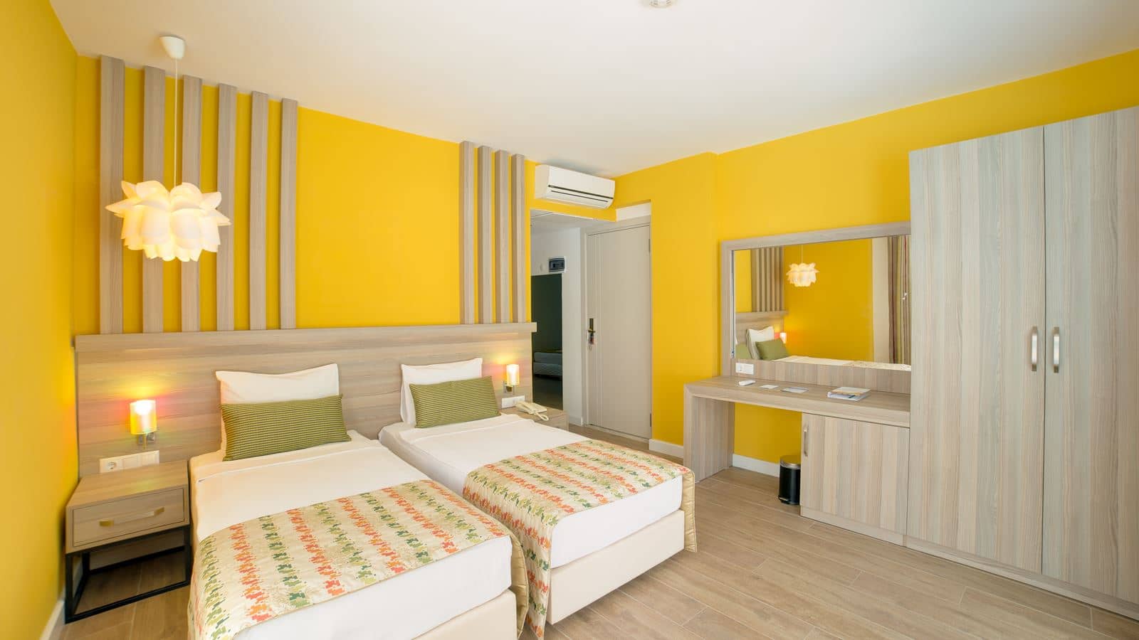 rooms-family-suite-room