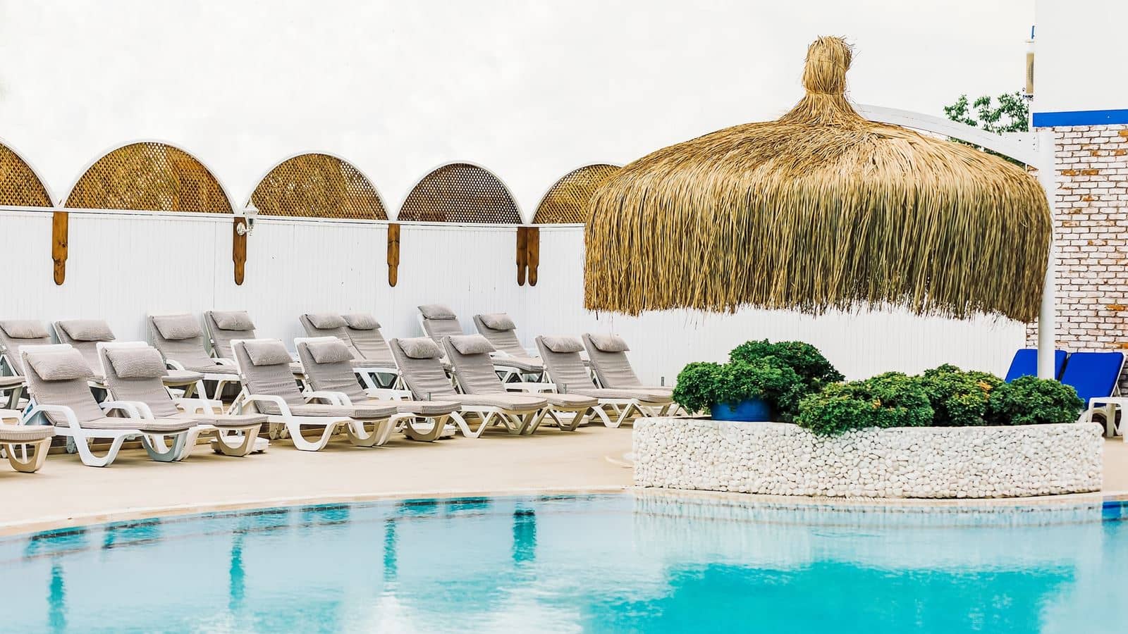 pools-outdoor-pool