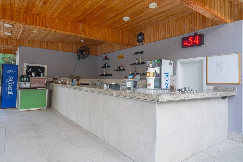 bars-pool-bar