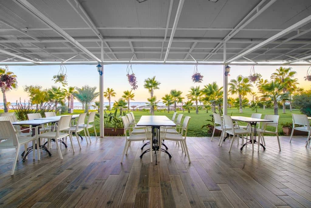 bars-beach-bar