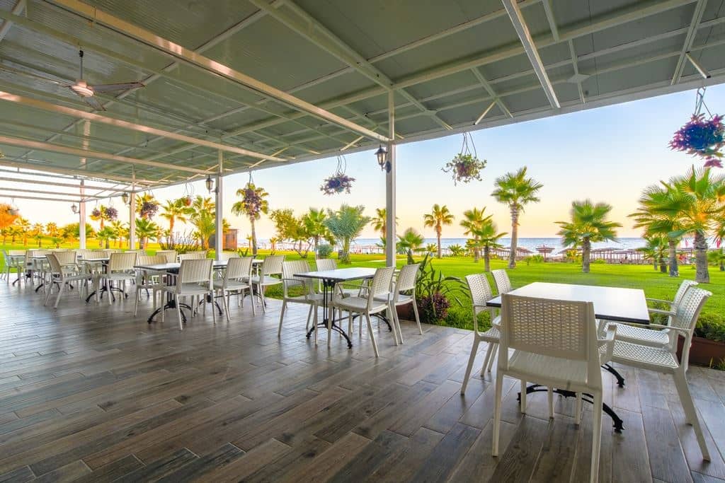 bars-beach-bar