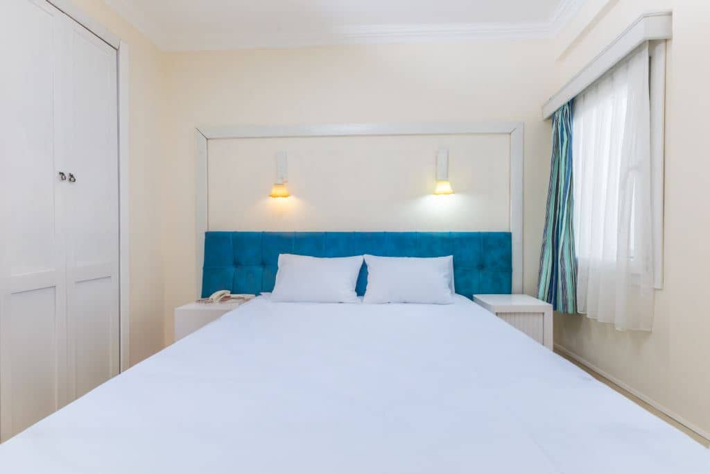 rooms-family-room