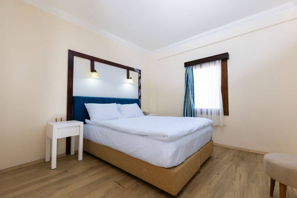 rooms-family-room