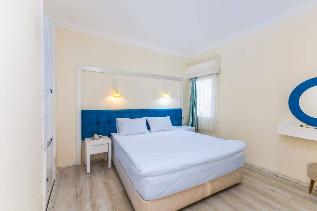 rooms-standard-room