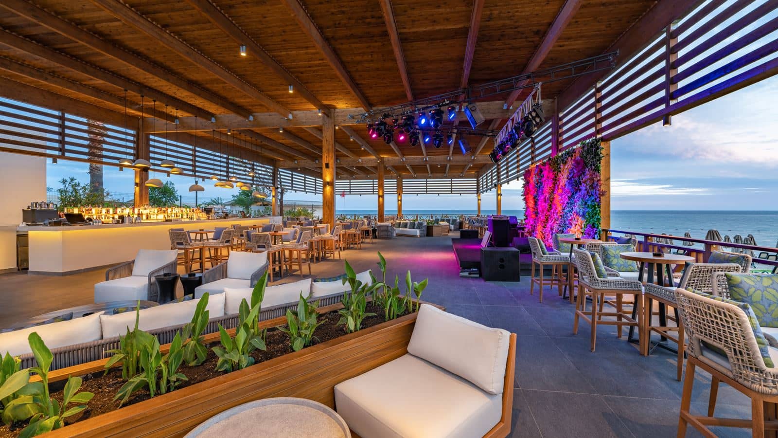 bars-beach-lounge