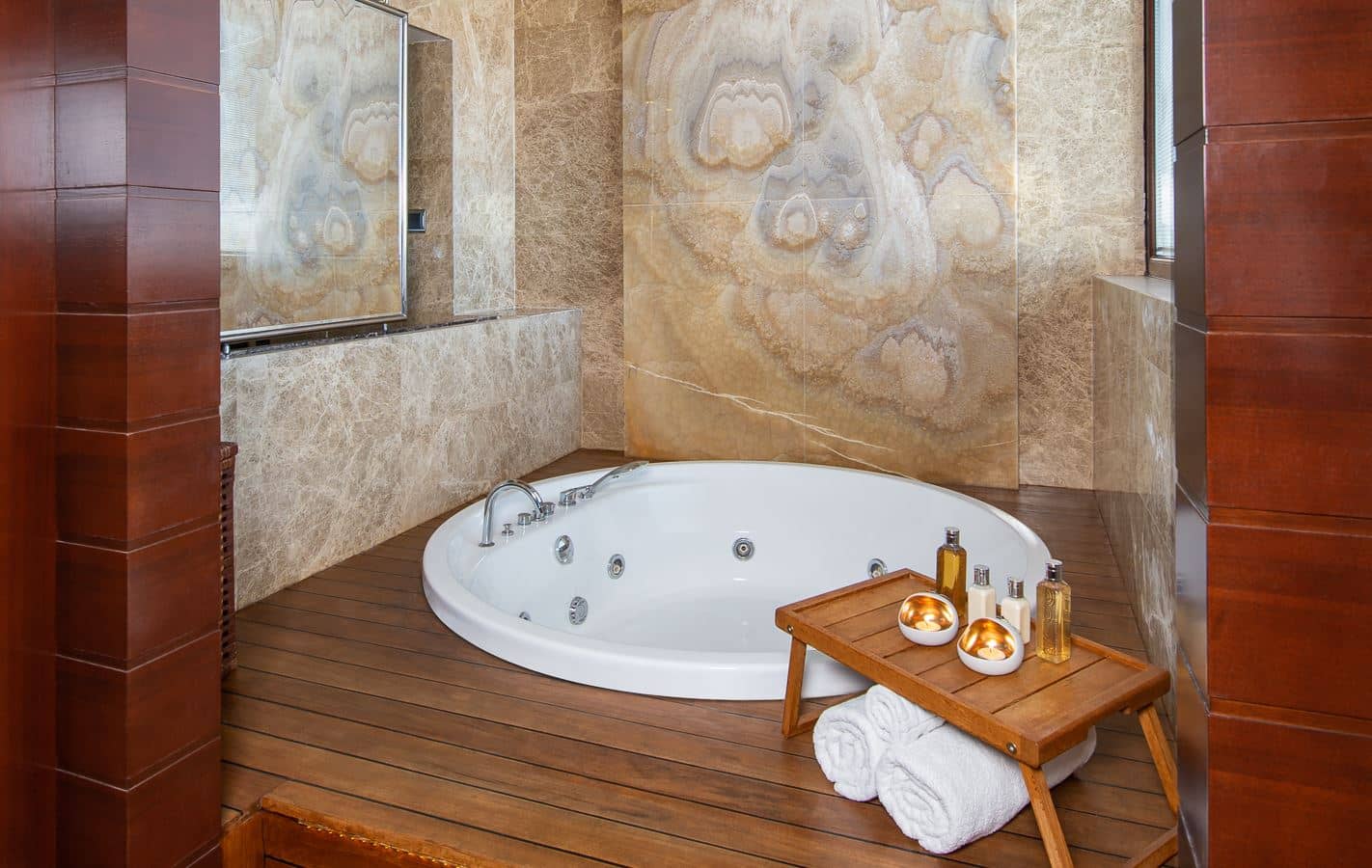 rooms-king-suite