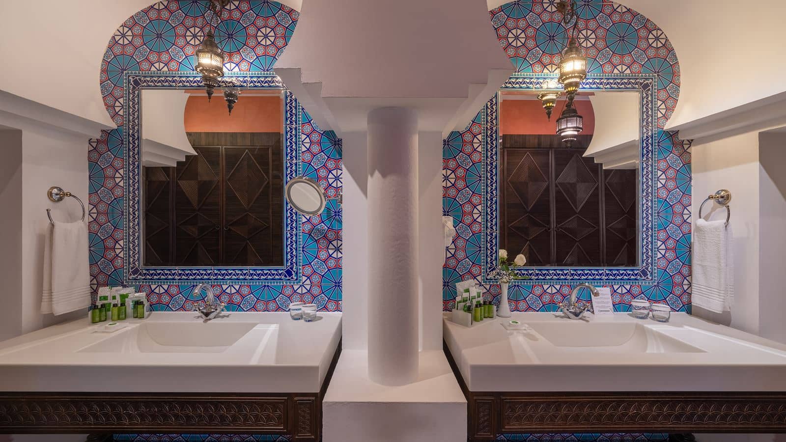 rooms-sultan-suite-with-jacuzzi