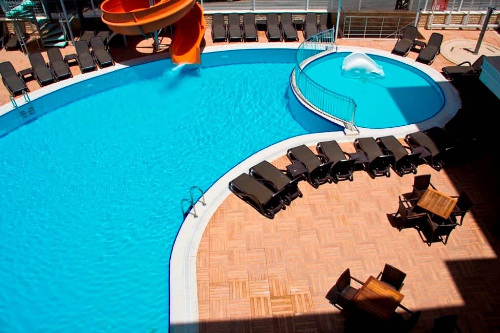 pools-outdoor-pool