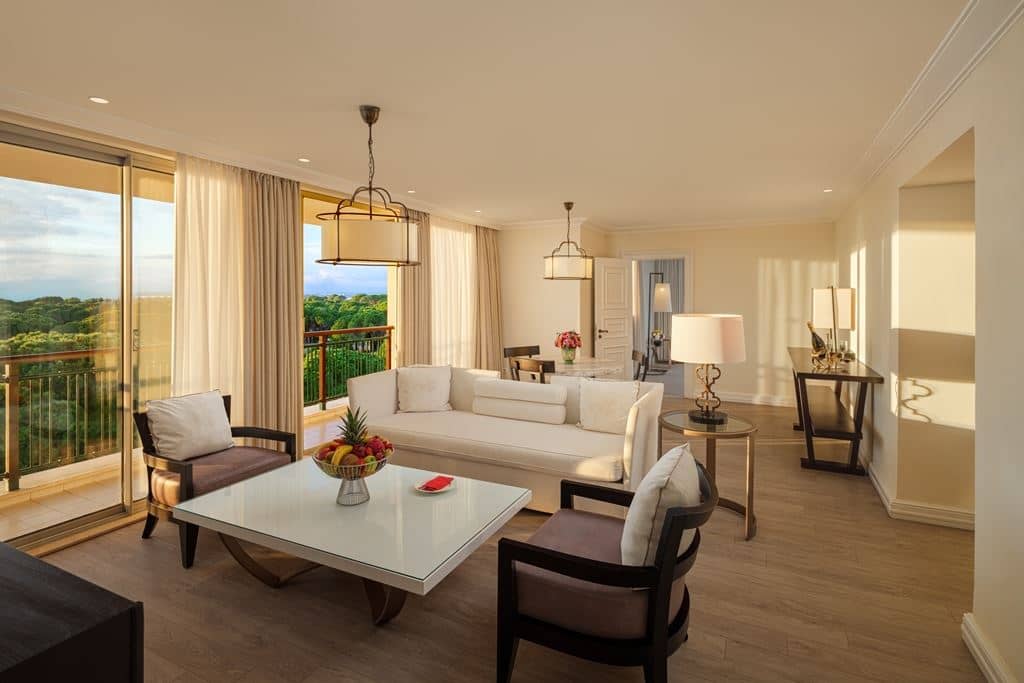 rooms-king-suite