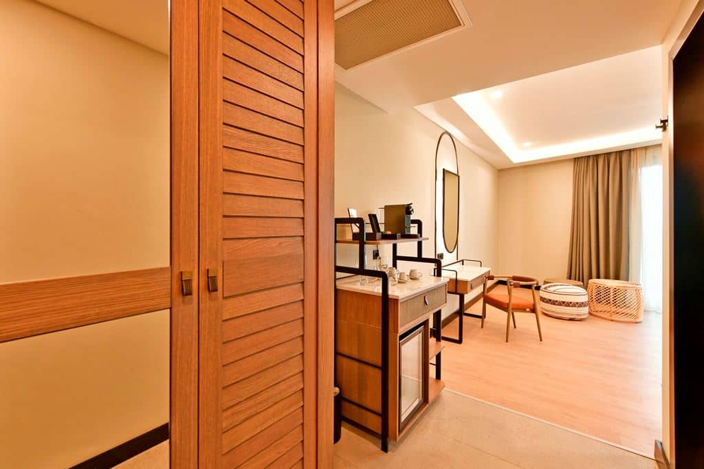 rooms-family-corner-suite--forest-view-