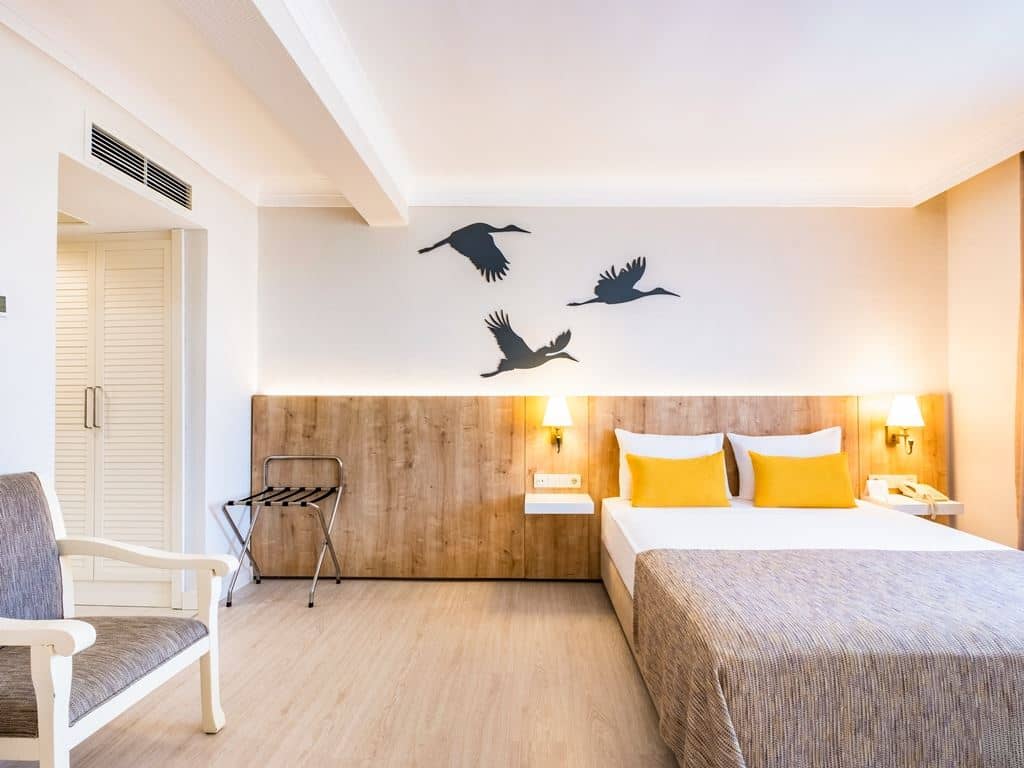 rooms-family-room