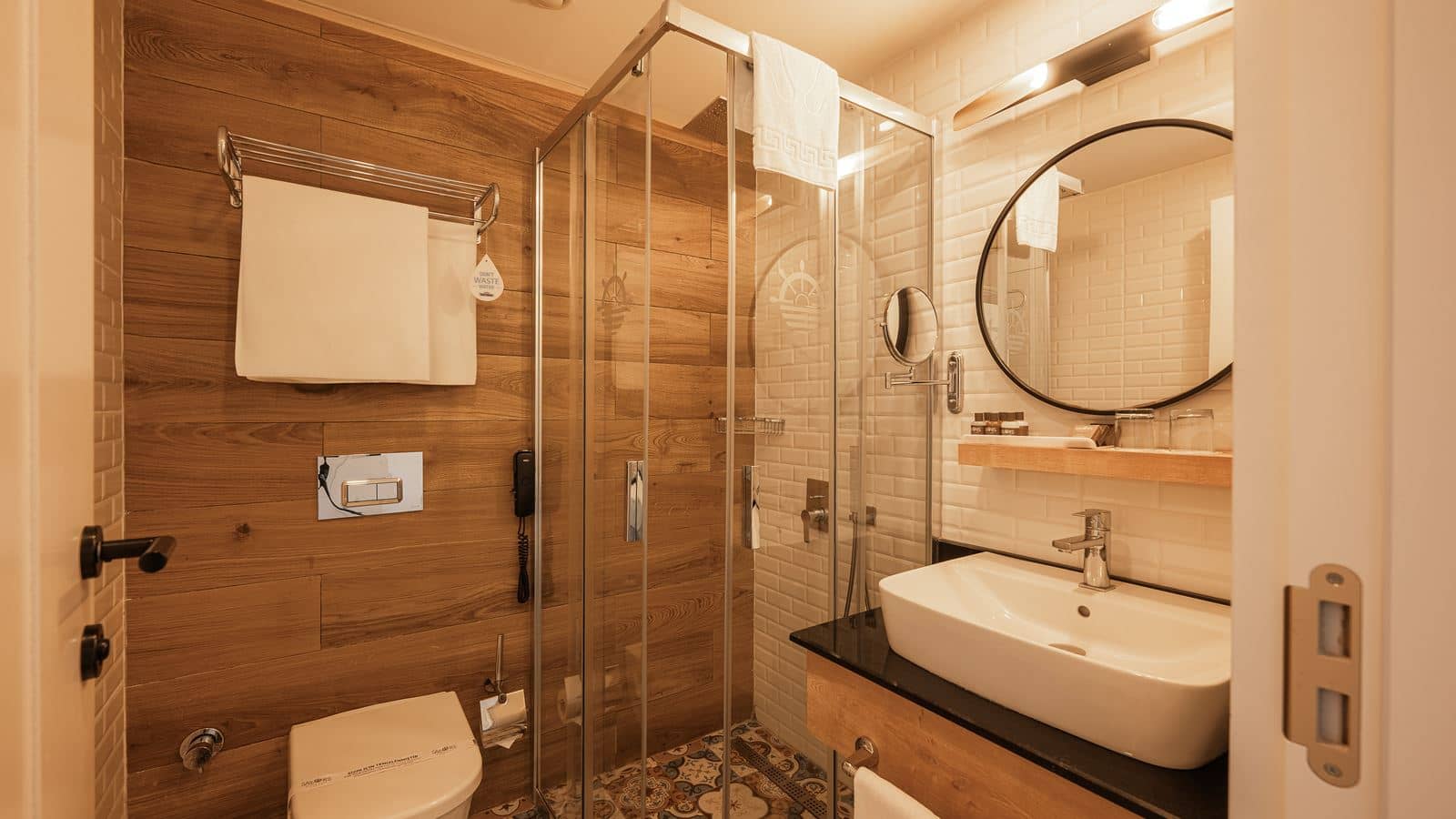 rooms-standard-room