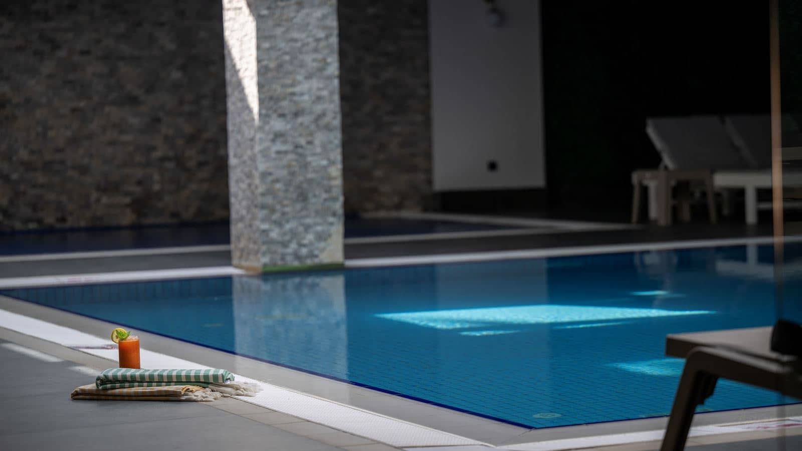 pools-indoor-pool