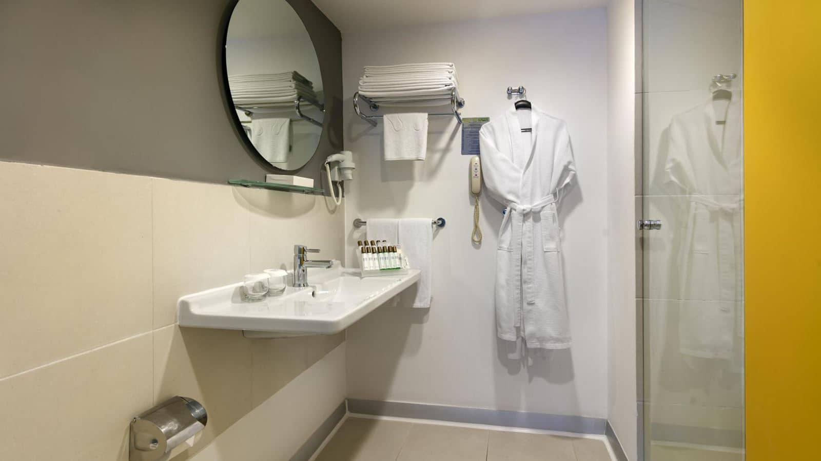 rooms-family-room