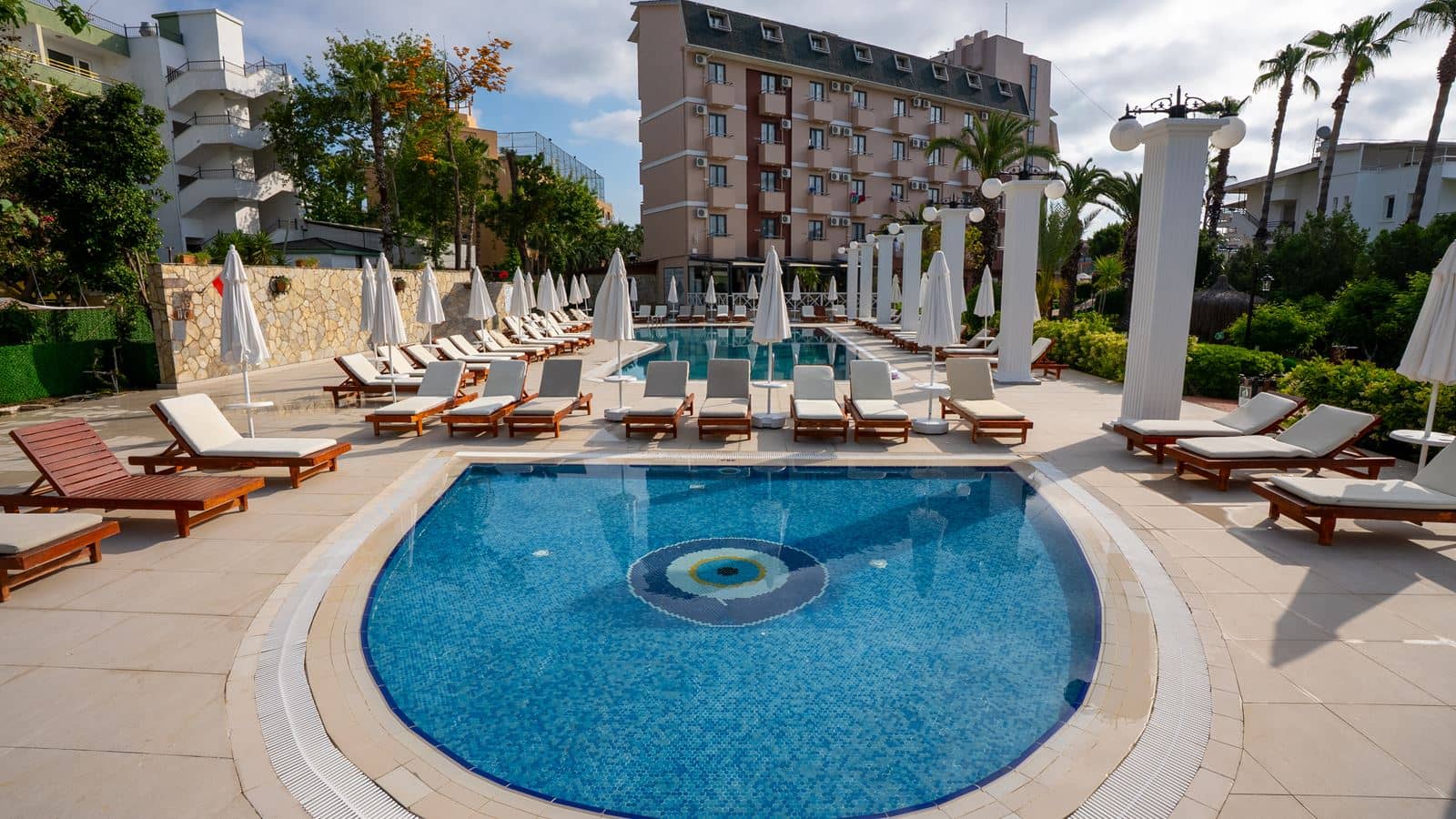 pools-outdoor-pool