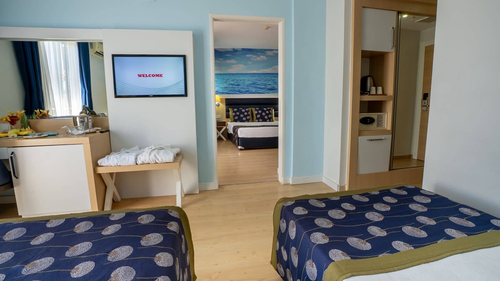 rooms-family-main-building-room