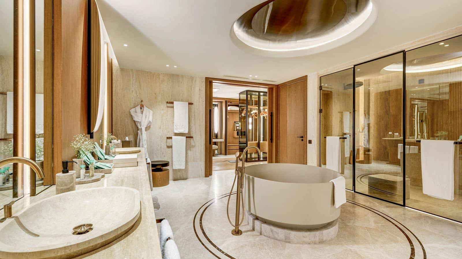 rooms-crown-signature-suite