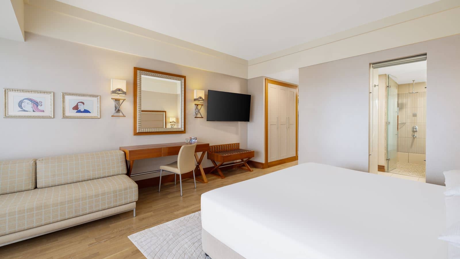 rooms-guest-room-pool-access-sea-view