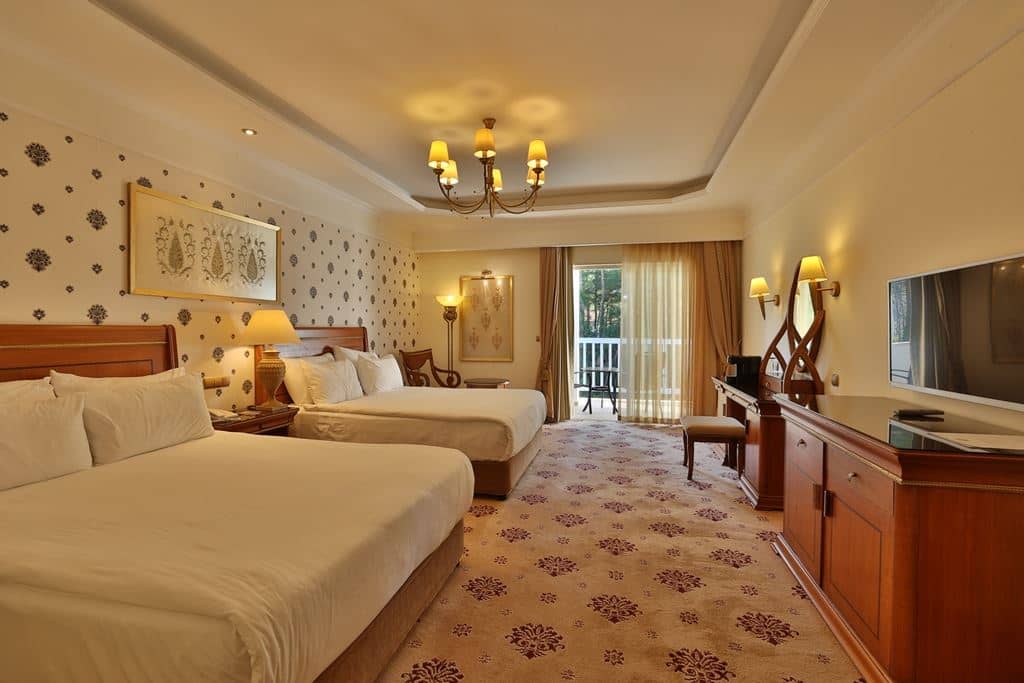 rooms-club-room-forest-view-istanbul--roma-street