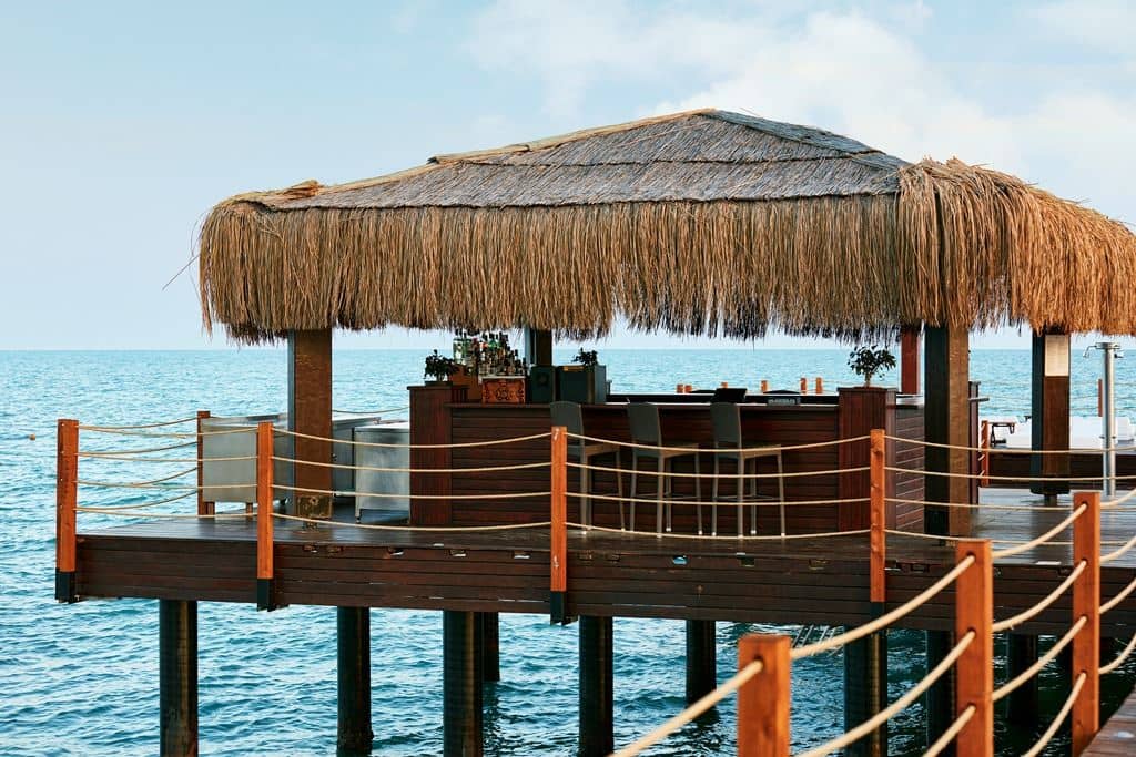 bars-pier-bar