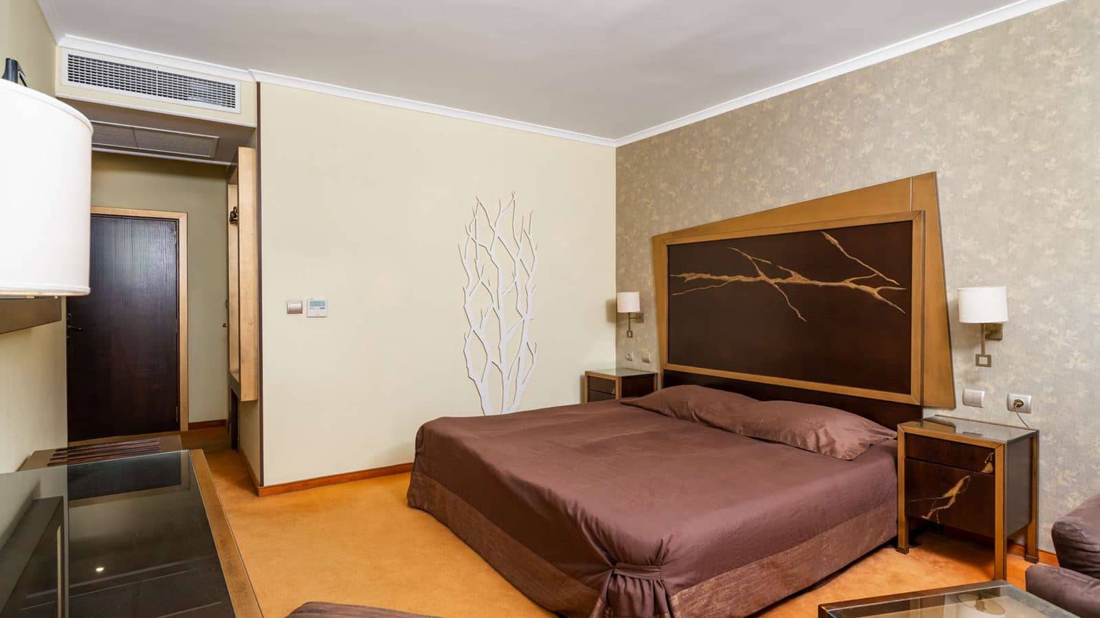 rooms-double-deluxe-room-side-sea