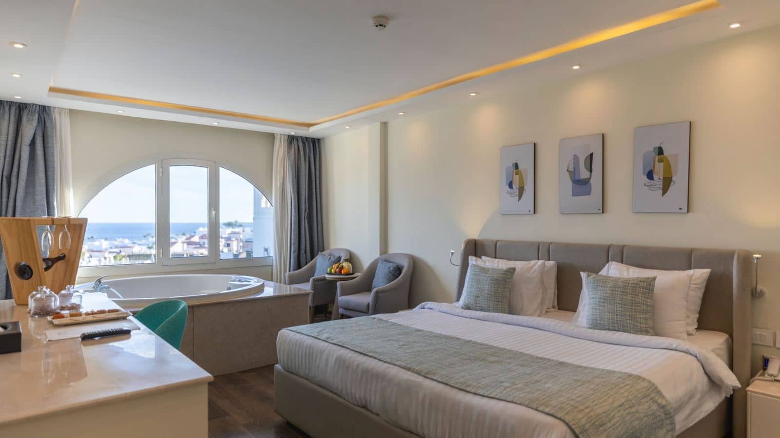 rooms-family-jacuzzi-suite-psv