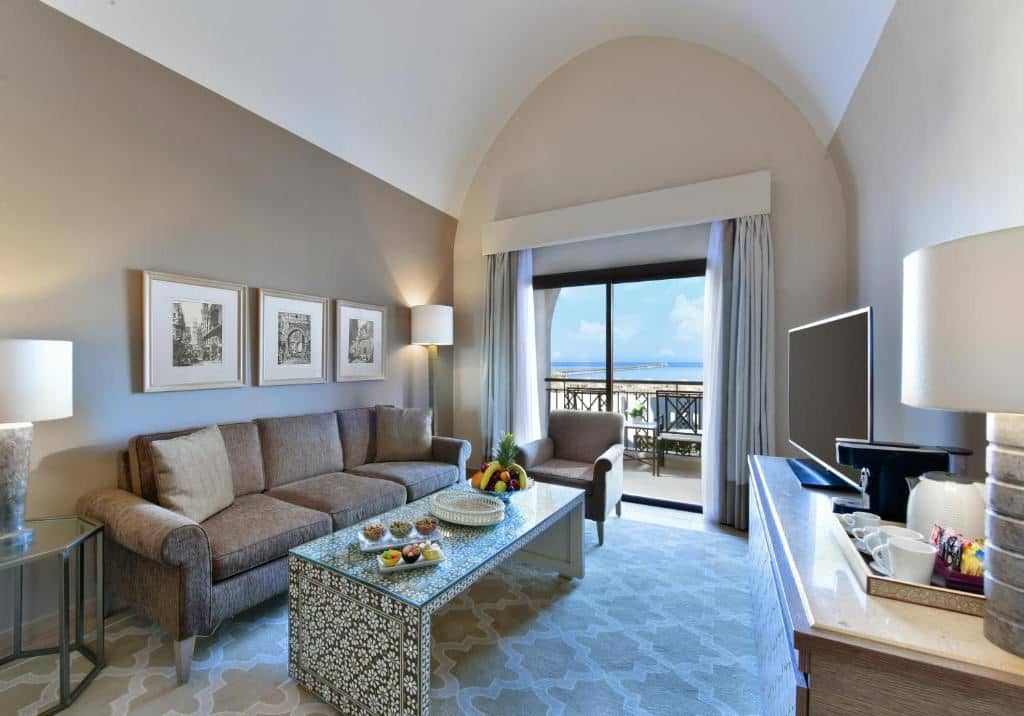 rooms-executive-suite